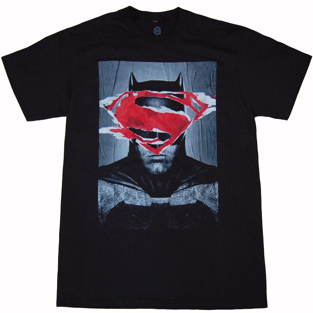 Batman vs Superman: Batman Ripped Poster Mens T-Shirt